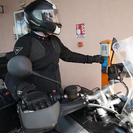 Autohotel Формелло Экстерьер фото
